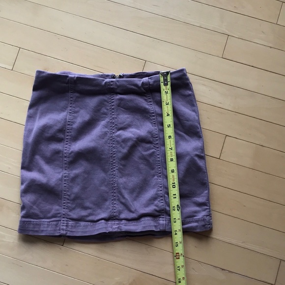 Preowned Free People purple denim skirt - size 4 - Picture 8 of 9